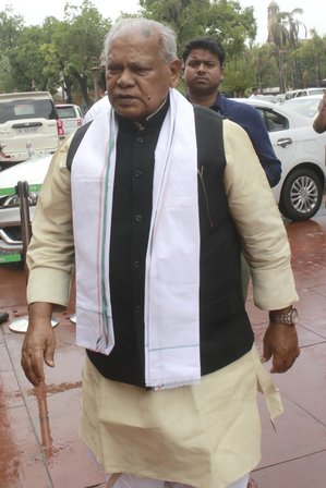 Bihar polls: Jitan Ram Manjhi demands 15 seats, quotes Mahabharata to press NDA partners
