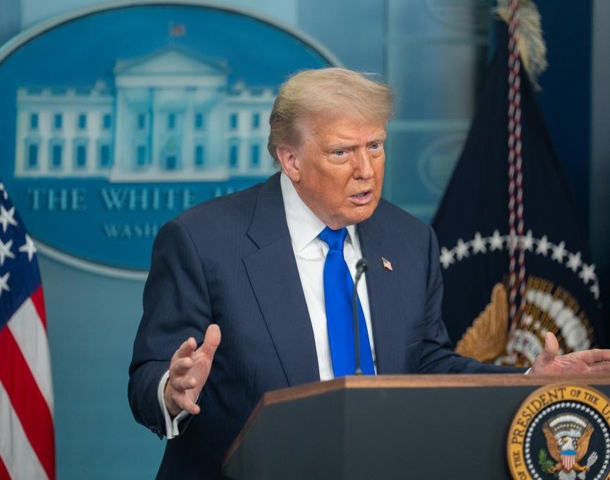 Gun to our head: Trump non-committal on talks as US shutdown continues