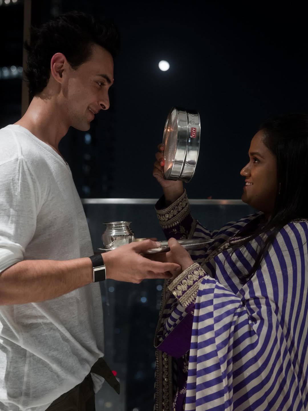 Aayush Sharma, Arpita Khan share ‘Dekho Chand Aya’ Karva Chauth moment