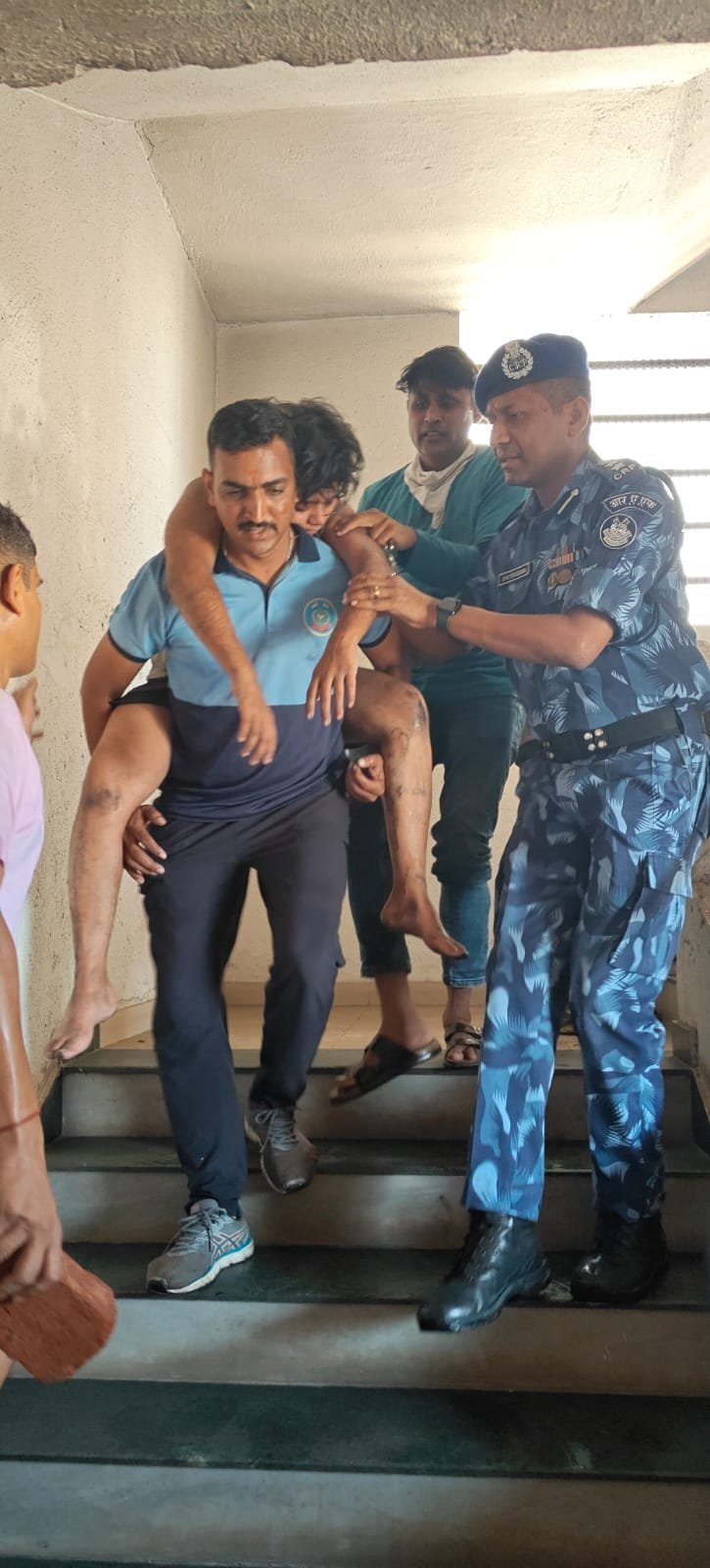 7 rescued after fire breaks out in Navi Mumbai building