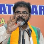 Karnataka BJP slams state govt over potholes menace