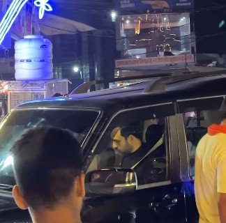 Pankaj Tripathi shoots in Varanasi for Mirzapur amidst excited fans