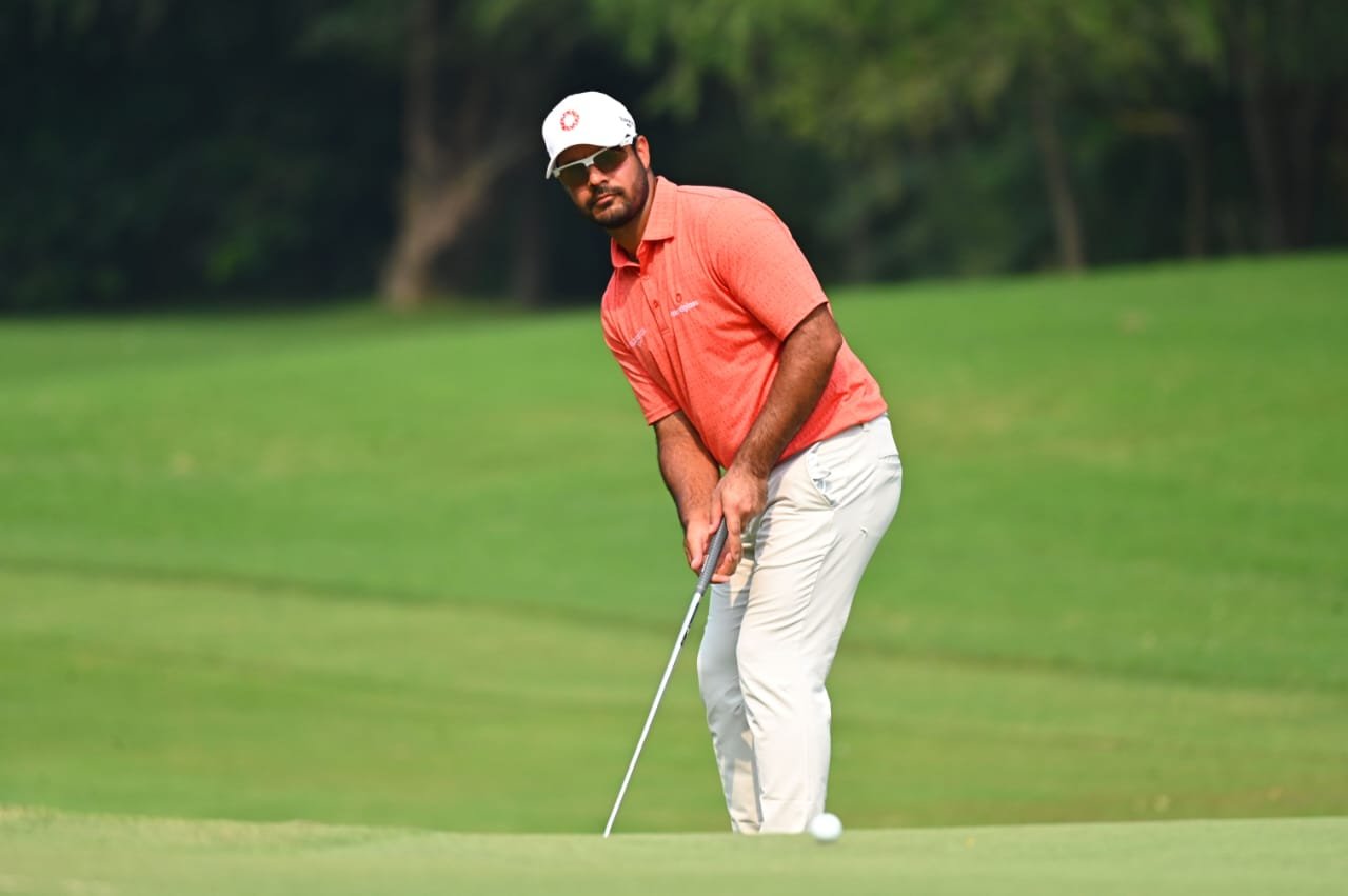India Championship Golf: Shubhanka shines with 66; Tommy Fleetwood takes the lead on Day Two 1 India Championship Golf: Shubhanka shines with 66; Tommy Fleetwood takes the lead on Day Two