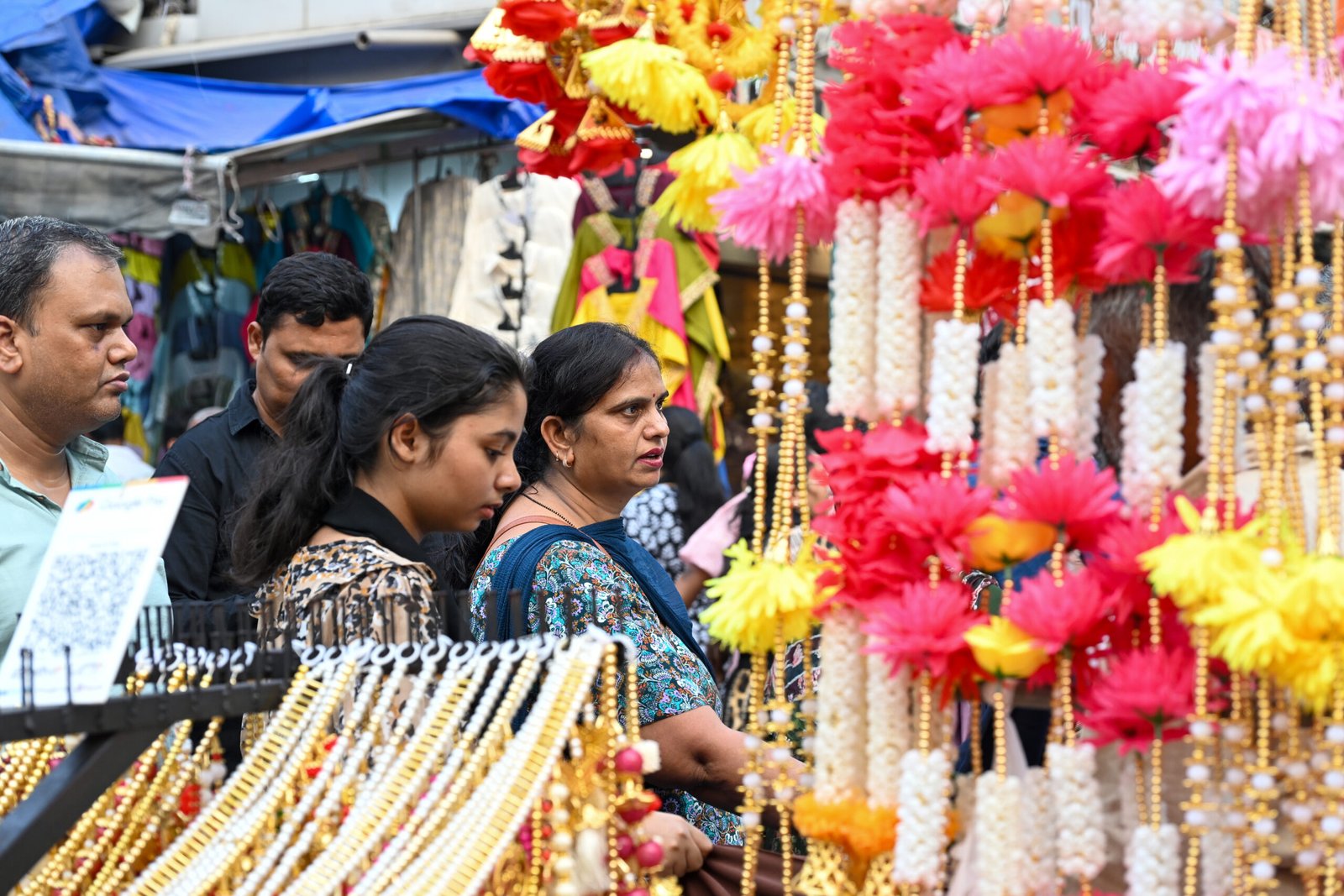 Traders expect Diwali sales to surpass Rs 5 lakh crore as GST rate cuts spur demand