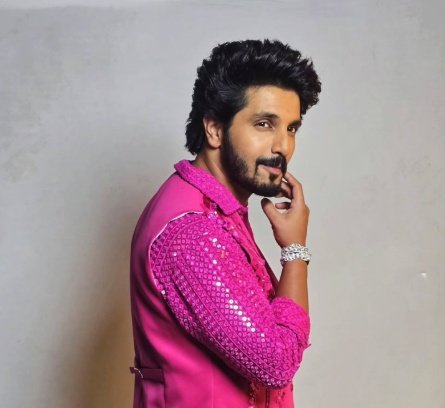 Kanwar Dhillon highlights need to reduce long working hours in TV industry