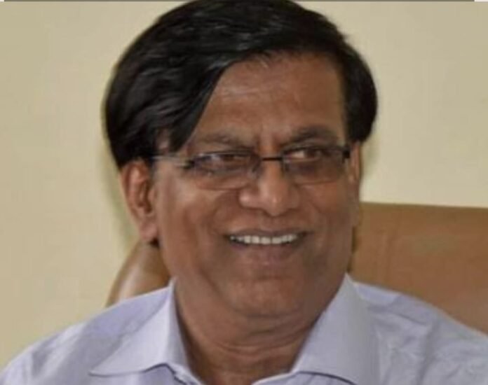 K'taka CM's economic advisor raises voice against sand mafia, urges action