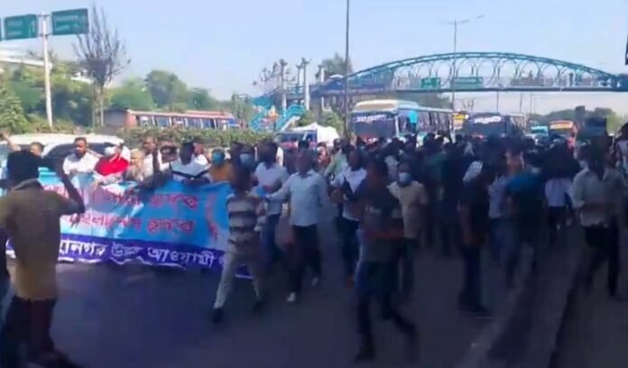 Mob violence unleashed on peaceful Dhaka procession, unlawful arrests made: Awami League
