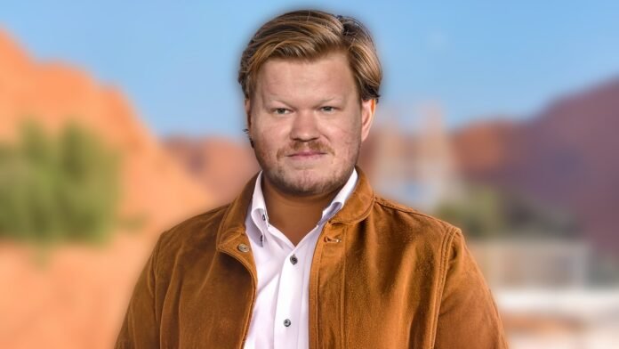 Jesse Plemons says he ‘got lucky’ on meeting wife Kirsten Dunst