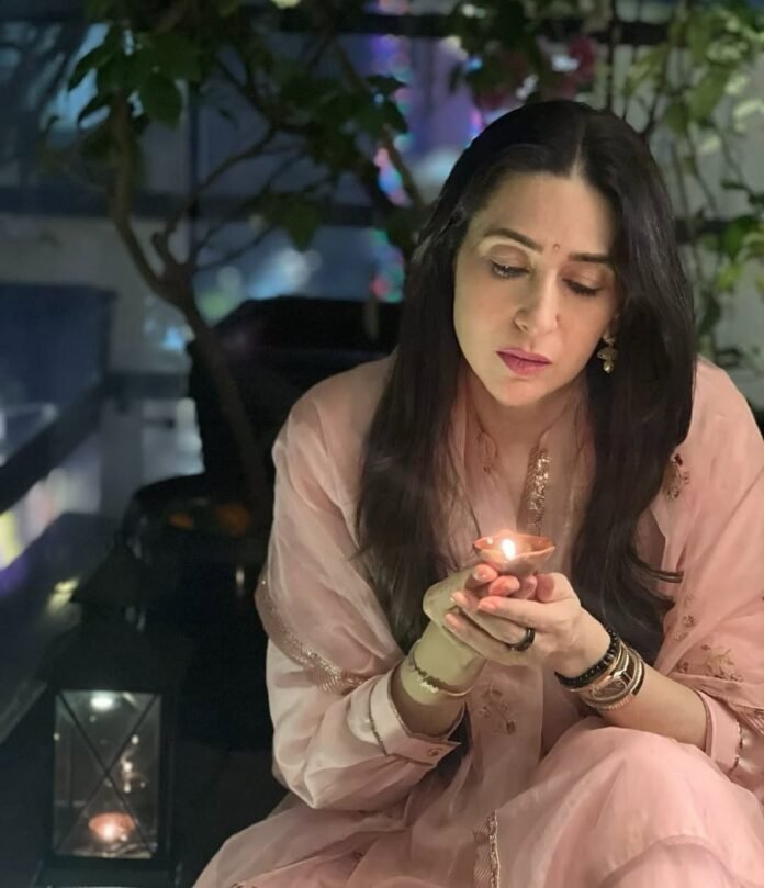 Kareena Kapoor calls sister Karishma Kapoor 'the strongest Girl in the world'