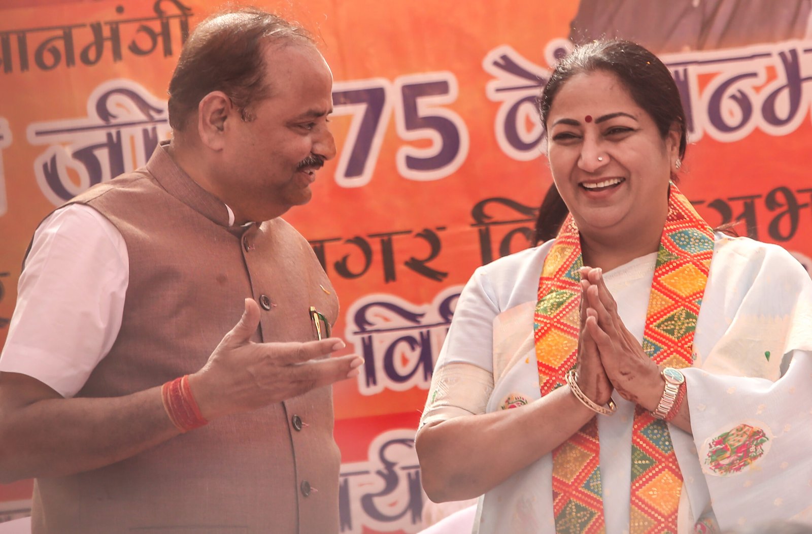 Delhi CM Rekha Gupta inspects Chhath preparations, paints water tank for devotees