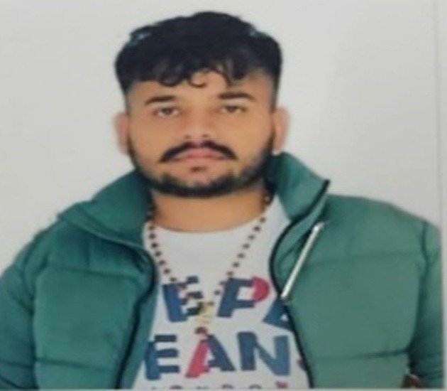 Fugitive gangster Lakhvinder Kumar deported from US, arrested at Delhi Fugitive gangster Lakhvinder Kumar deported from US, arrested at Delhi airport