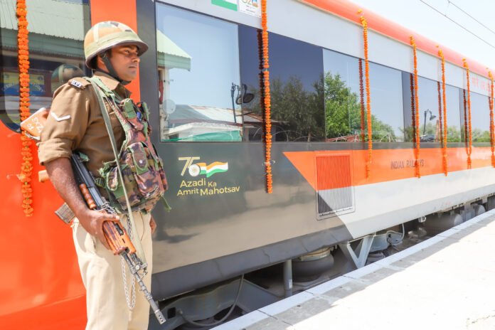 Vande Bharat Express halt at Reasi sparks joy among J&K Vande Bharat Express halt at Reasi sparks joy among J&K locals