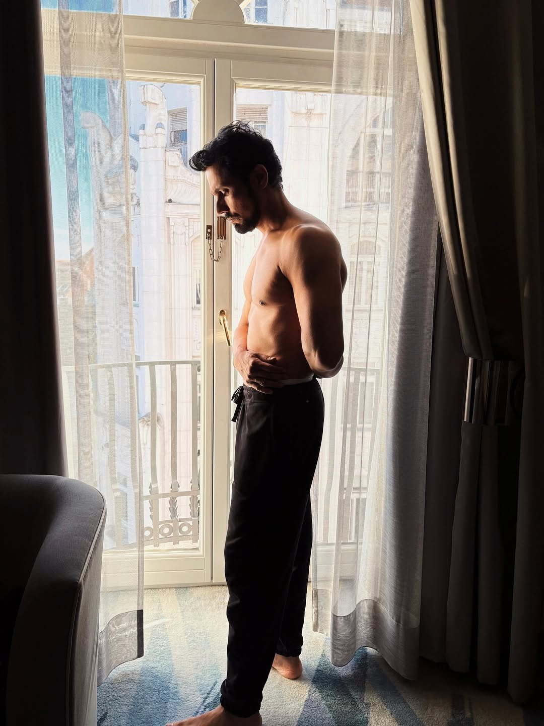 Randeep Hooda resumes training post-Diwali: 'The body remembers the rhythm'