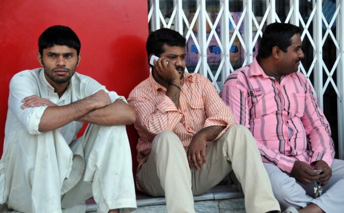 Saudi Arabia scraps Kafala labour system, 13 million foreign workers to benefit 