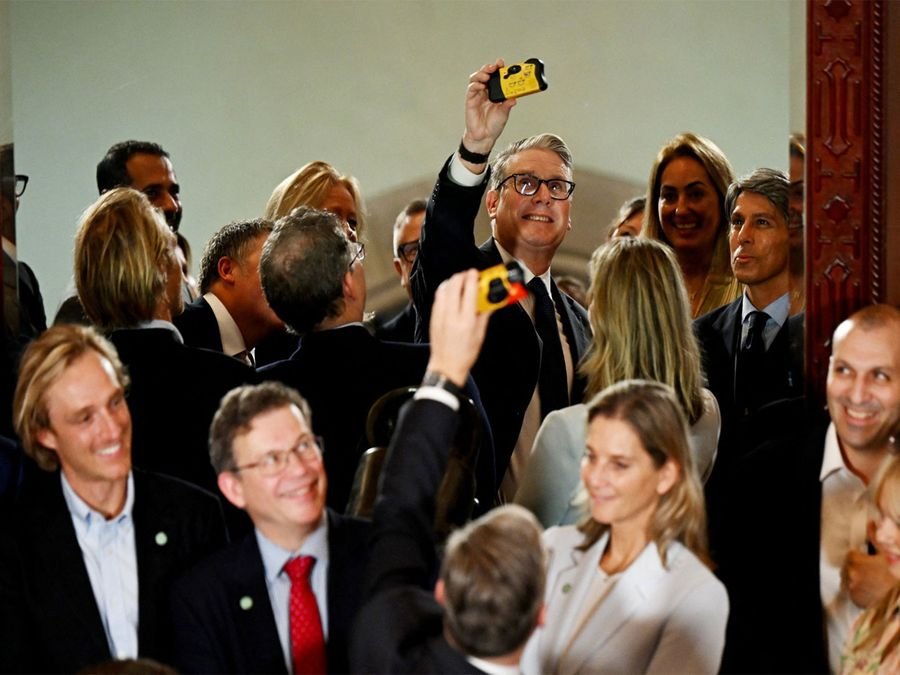 Mumbai: British PM Keir Starmer interacts with business leaders 4 Mumbai: British PM Keir Starmer interacts with business leaders