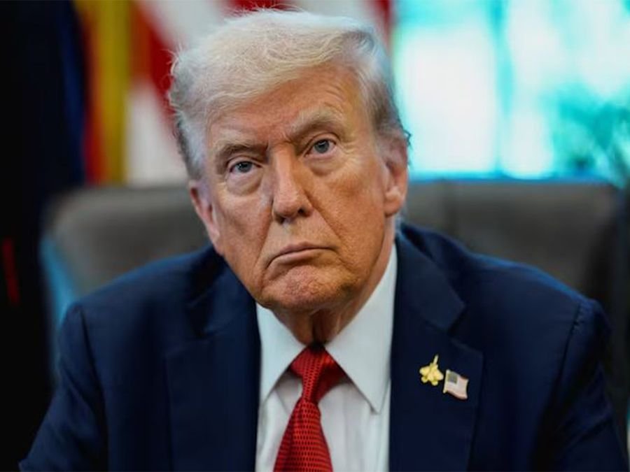 Israel, Hamas sign "first phase of peace plan," says Trump