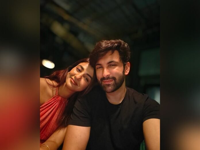 'Uttaran' fame Nandish Sandhu announces engagement to Kavita Banerjee