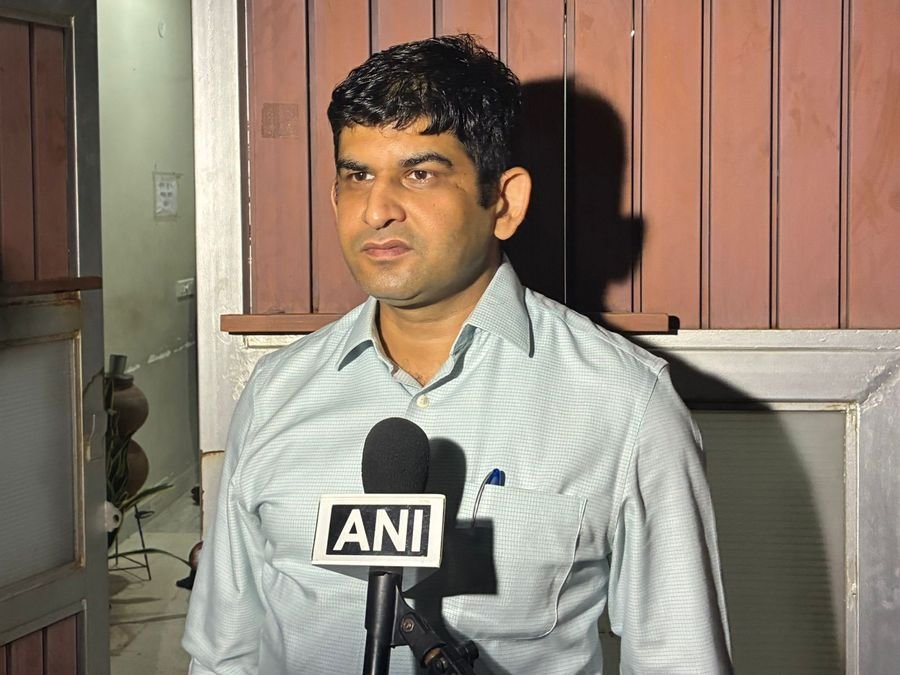 ACB arrests Neurosurgery HoD of Jaipur Medical College for taking Rs 1 lakh bribe