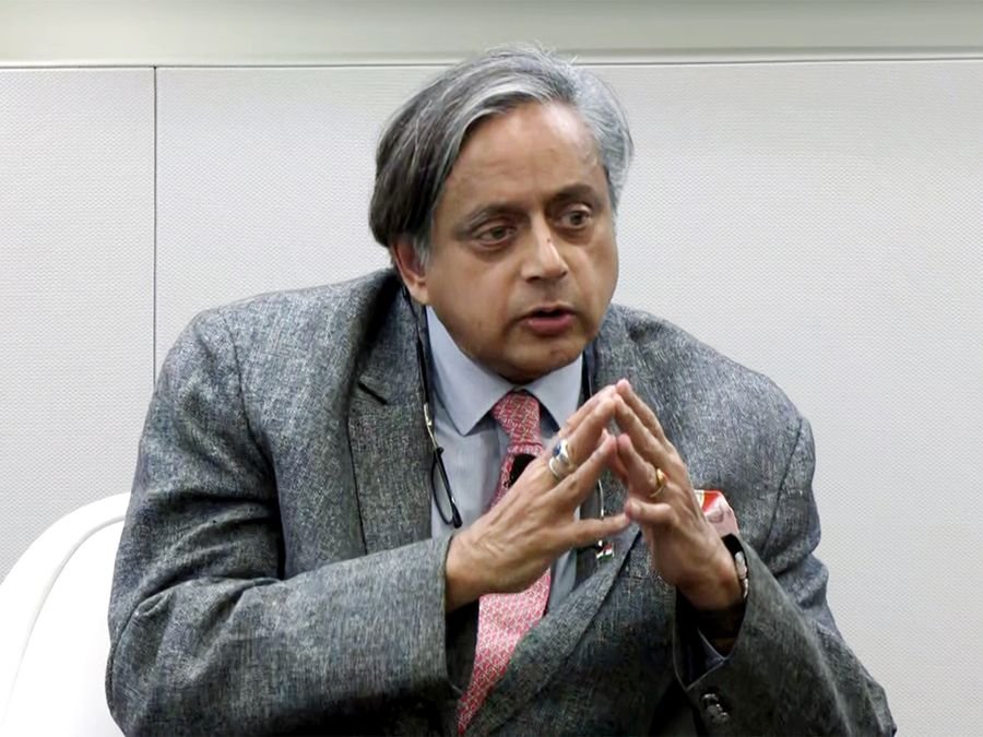 Shashi Tharoor condemns attack on Congress MP Shafi Parambil