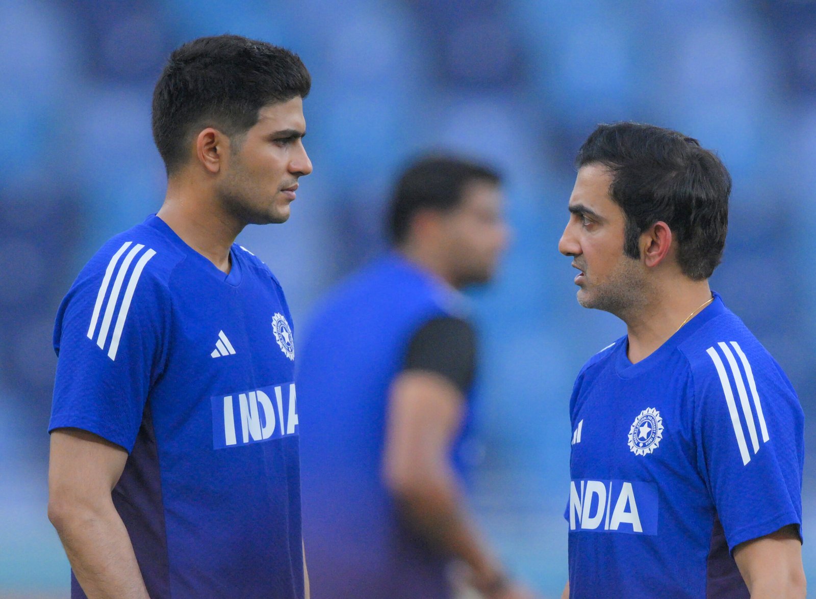 Gill, Gambhir engage in tactical discussion after Perth defeat 2 Gill, Gambhir engage in tactical discussion after Perth defeat