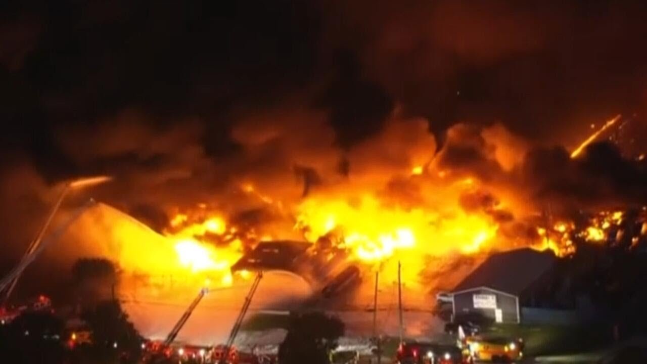 At least 3 killed, death toll expected to rise, in Kentucky UPS plane crash, officials say (Video)