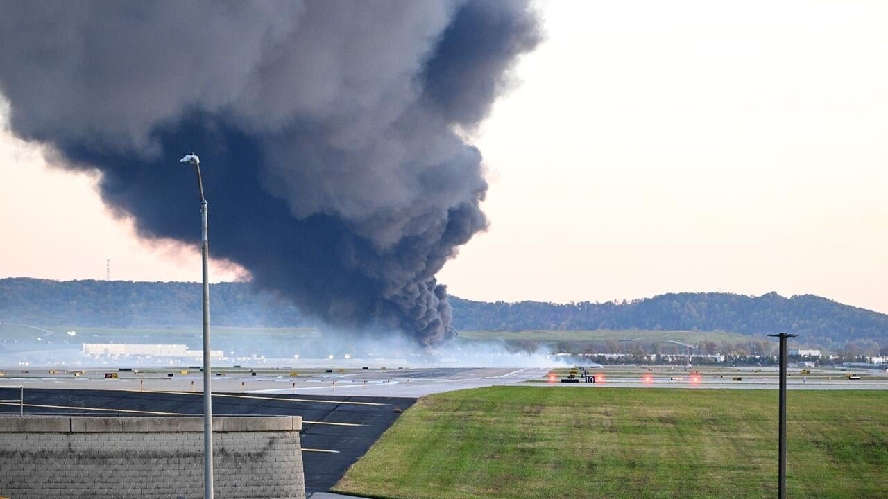 Left engine of UPS plane separated during takeoff before deadly crash, NTSB says (Video)