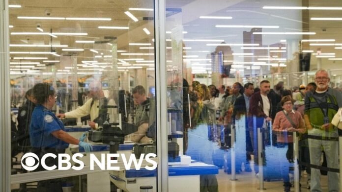 U.S. flight delays and cancellations surge amid shutdown cuts (Video)