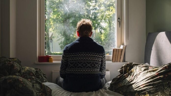 American happiness falling at one of the fastest rates in developed world, report shows (Video)