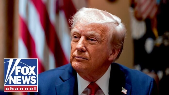 President Trump and first lady Melania Trump greet the crown prince of Saudi Arabia (Video)