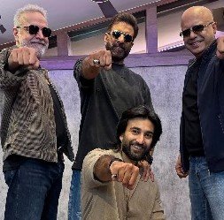 Meezaan Jafri dances to ‘3 Shaukk’ with OG Boogie Woogie gang – Jaaved, Naved & Ravi