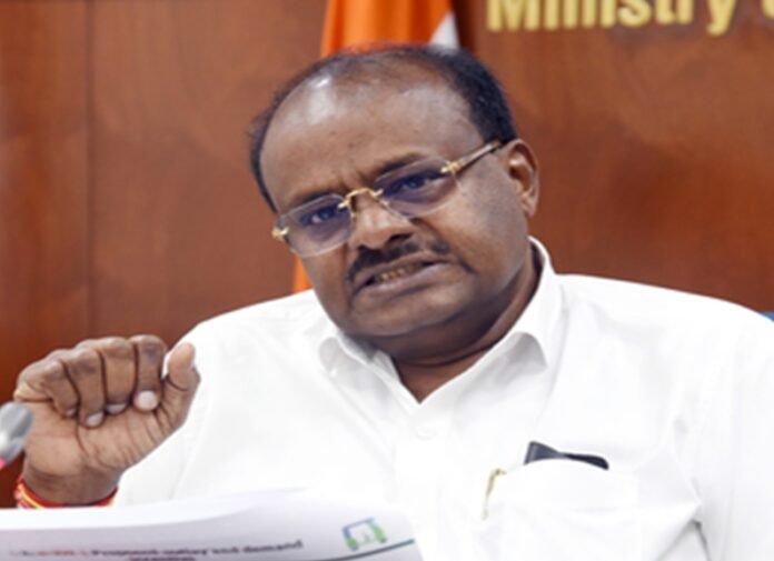 K’taka: Kumaraswamy slams Cong govt over Bidadi Township Project, backs farmers