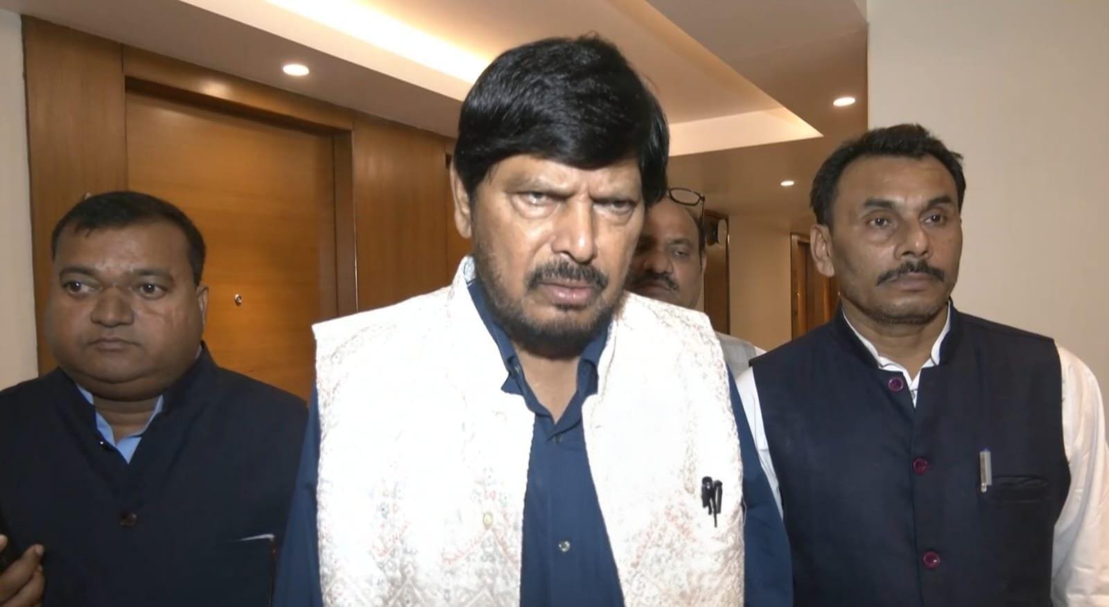 Decision to provide Rs 10,000 to women in Bihar has been impactful: Ramdas Athawale on high first-phase voting percentage