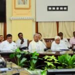 K'taka fixes sugarcane price at Rs 3,300 per tonne after 7-hour talks: CM Siddaramaiah