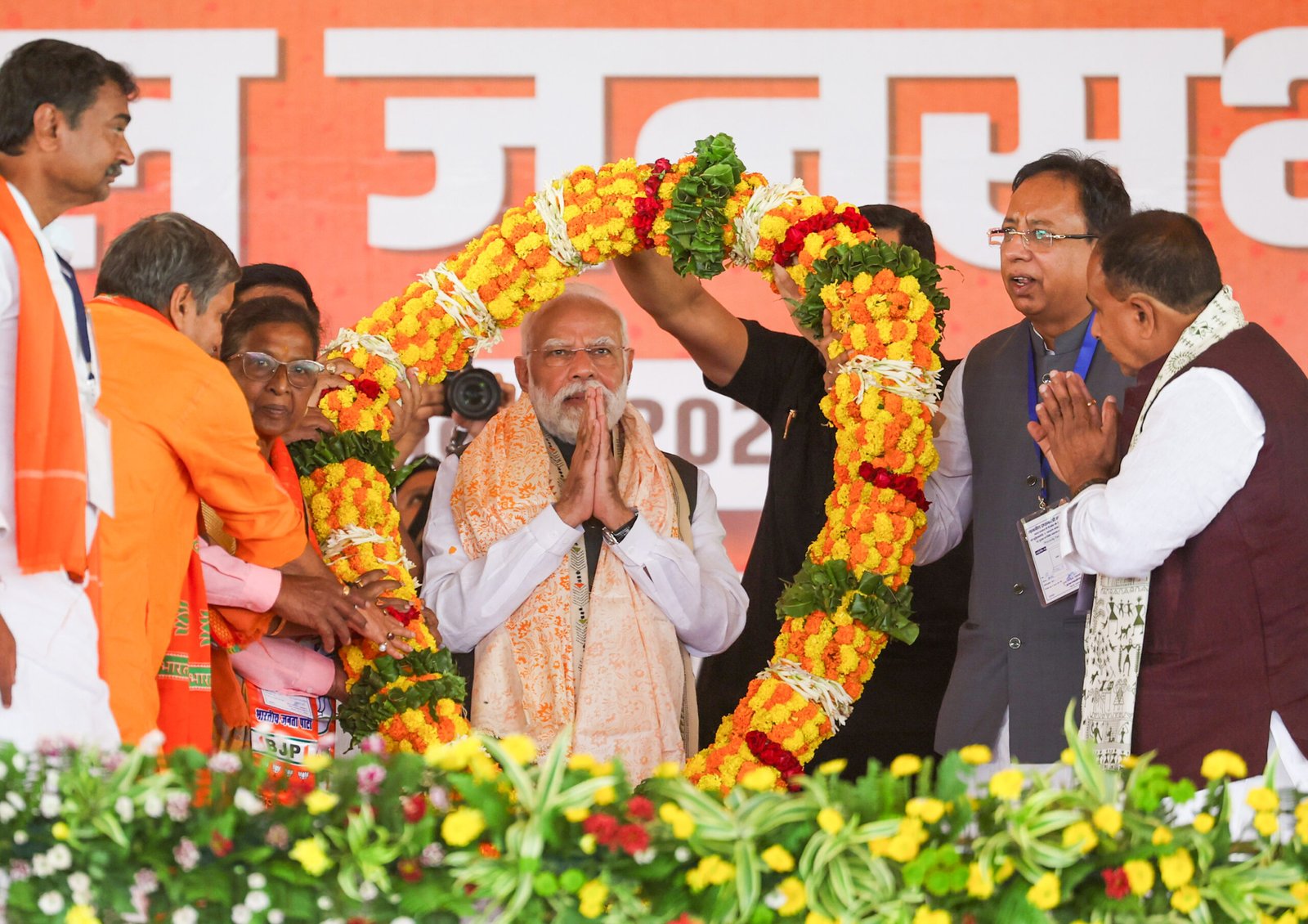 Bihar polls a battle between development and jungle raj: PM Modi