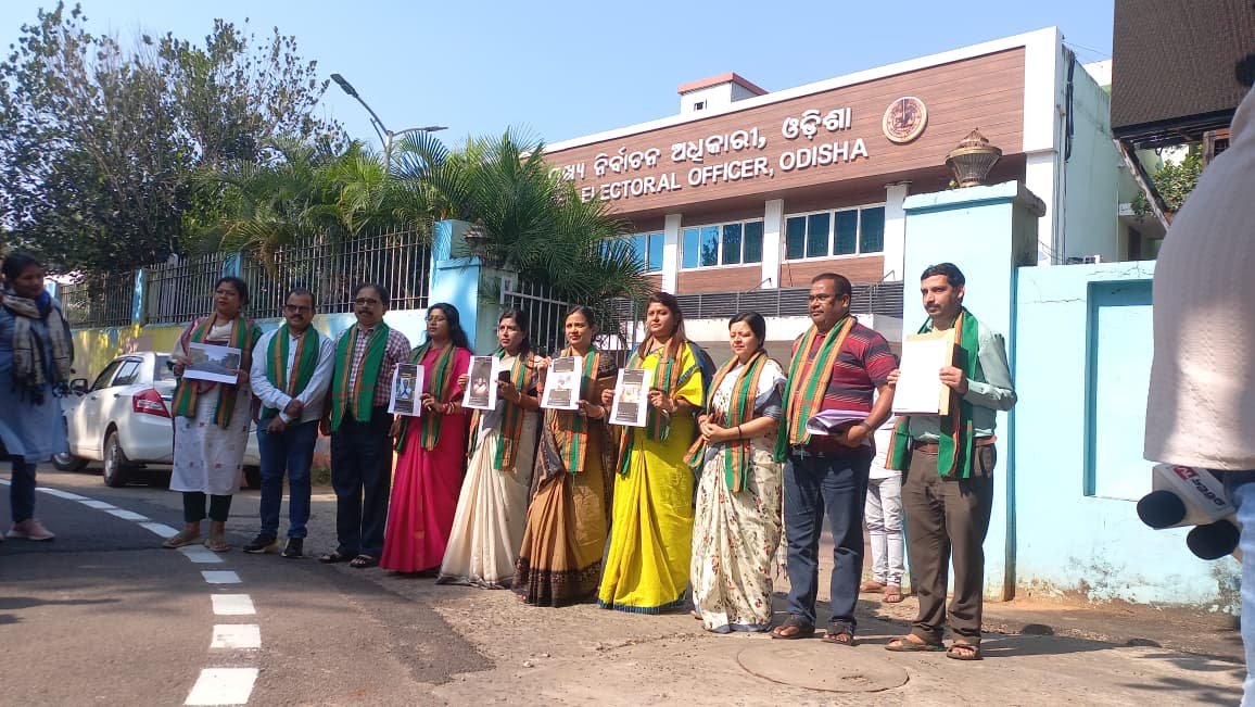 Odisha bypolls: BJD urges removal of BJP's banners from govt premises in Nuapada