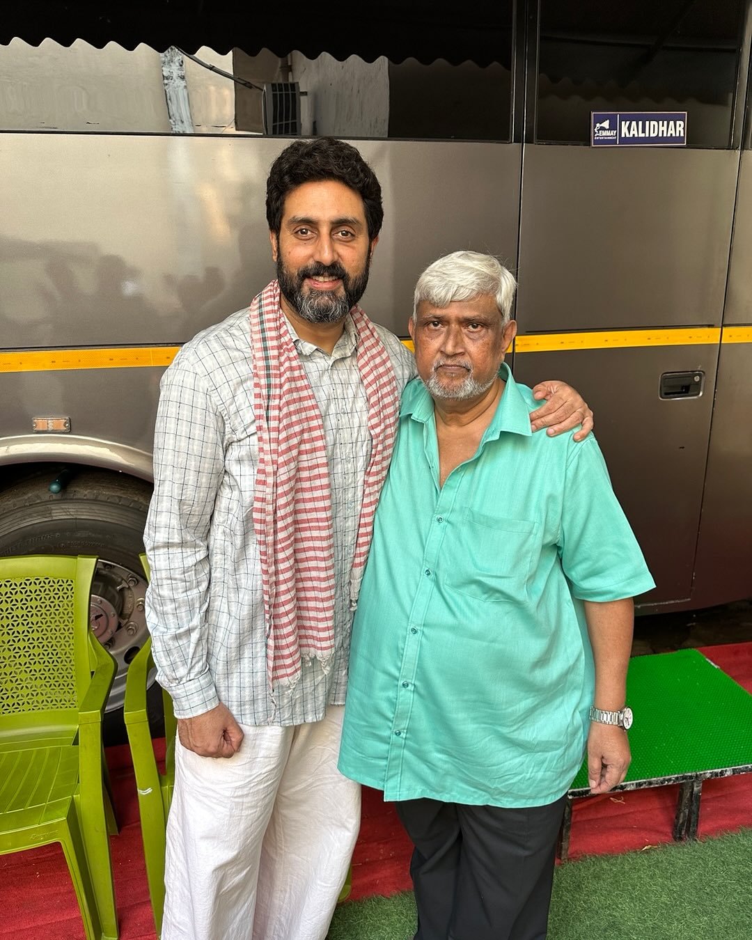 Abhishek Bachchan says 'Thank you dad' as he mourns the loss of his makeup artist of 27 years