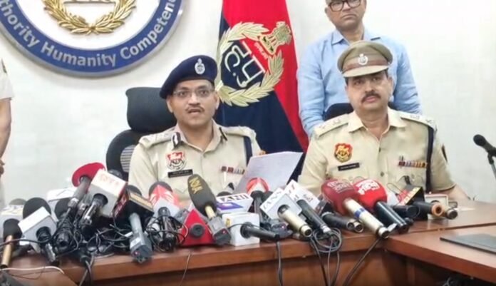 350 kg explosives, 20 timers, Krinkov assault rifle seized: Faridabad Police Commissioner (Ld)