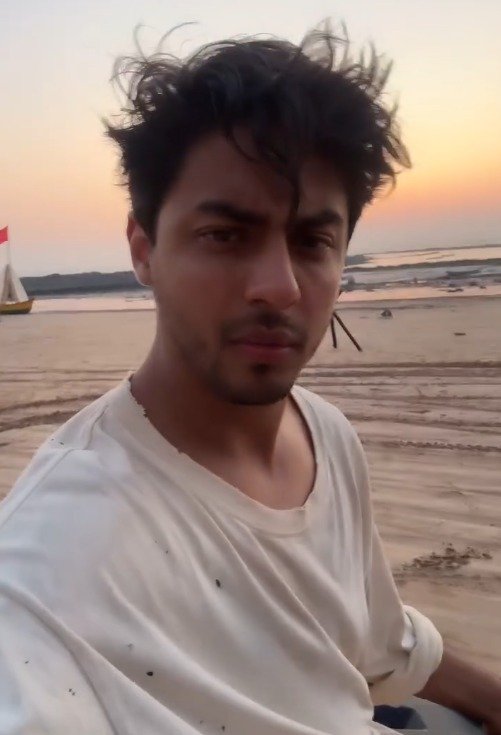 Raghav Juyal wishes Aryan Khan on birthday, shares an unseen video of him enjoying a beach bike ride