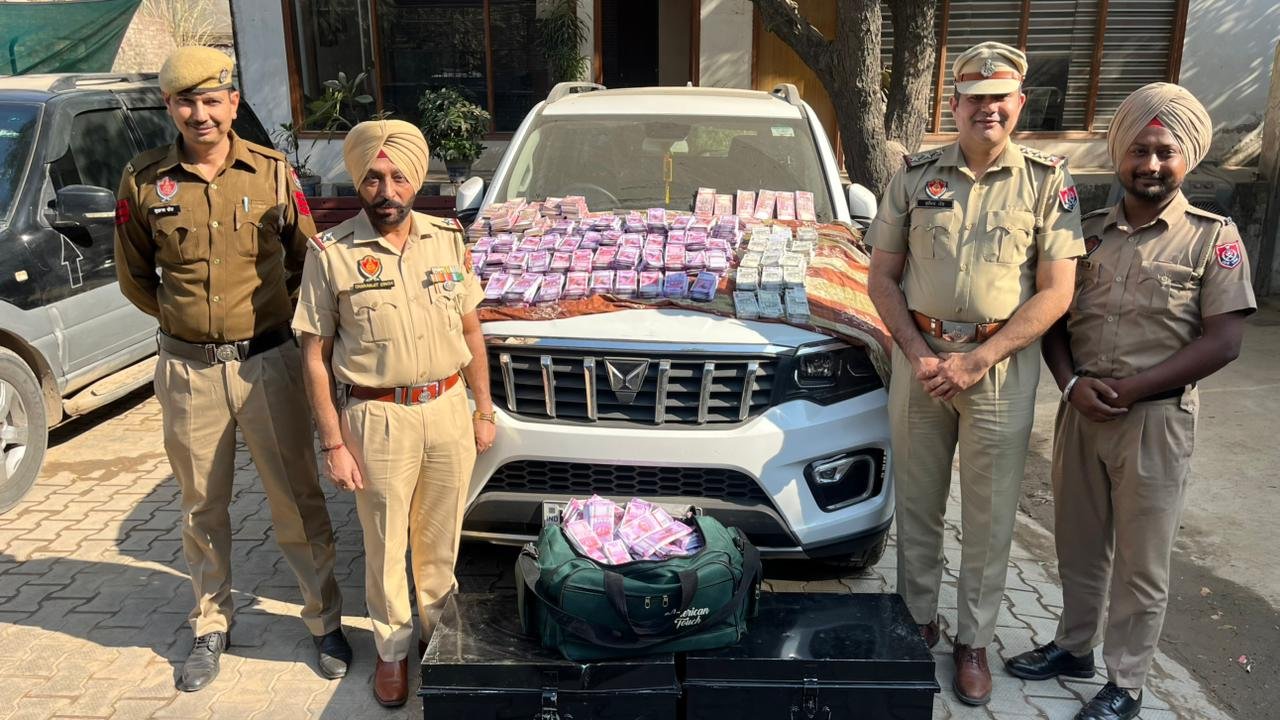 Punjab Police bust interstate fake currency module; Rs 9.99 crore seized