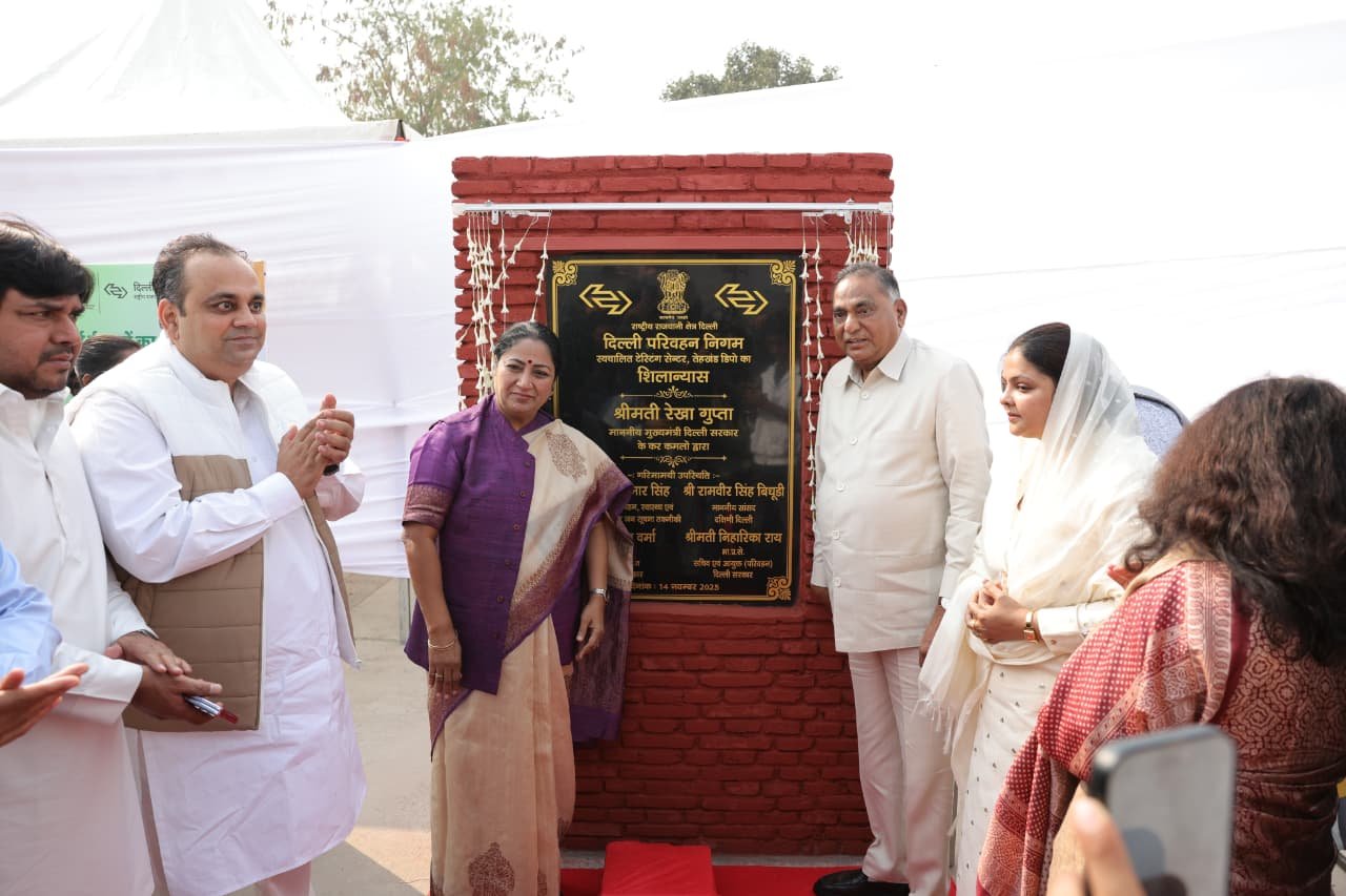 Delhi CM flags off 50 e-buses, lays foundation stone for automated vehicle testing station