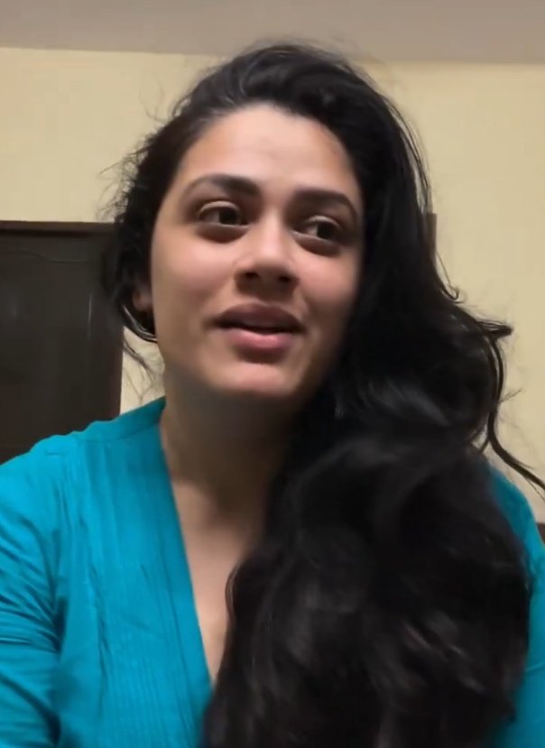 ‘Viral sensation’ & Aamir Khan's co-star from TZP, Girija Oak expresses grave concern over her picture being morphed