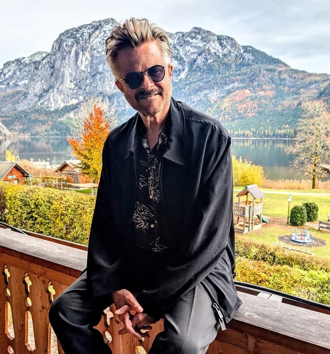 Anil Kapoor congratulates Mission Impossible co-star Tom Cruise on winning the honorary Oscar