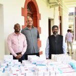India hands over consignment of medicines to Seychelles