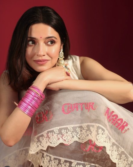 Divya Khossla releases audio conversation with Mukesh Bhatt, clarifies firm stand on 'Jigra' vs 'Savi'