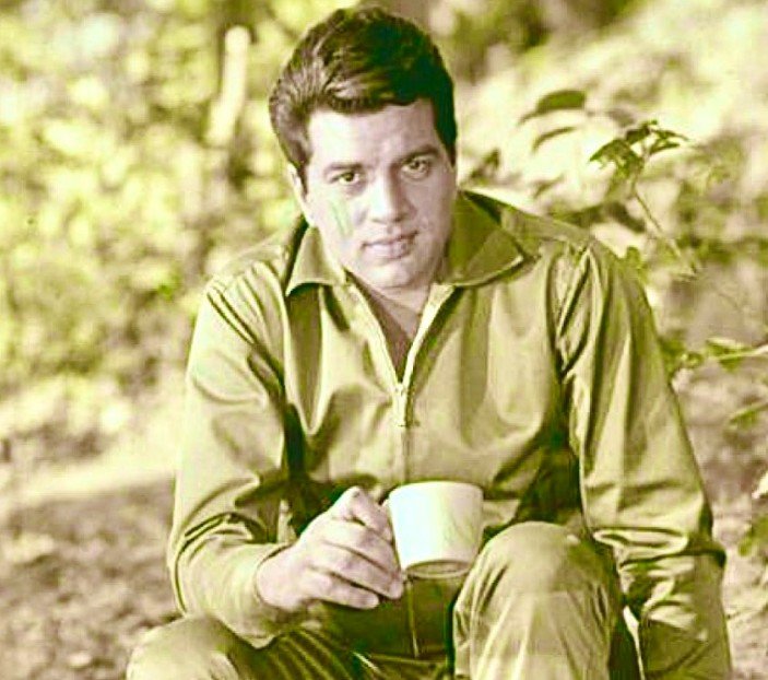 ‘Indian cinema’s most beloved icons’: K’taka leaders mourn legendary Dharmendra’s death