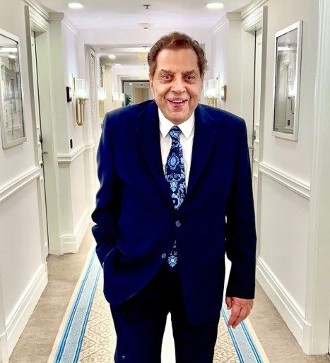 Madhuri Dixit, Anushka Sharma & other Bollywood actresses pay heartfelt tribute to late Dharmendra