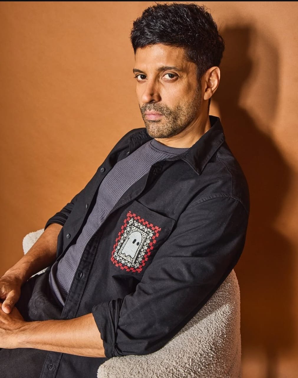 Farhan Akhtar, Zoya Akhtar, Honey Rani, Kajol reach Dharmendra’s house to offer condolences