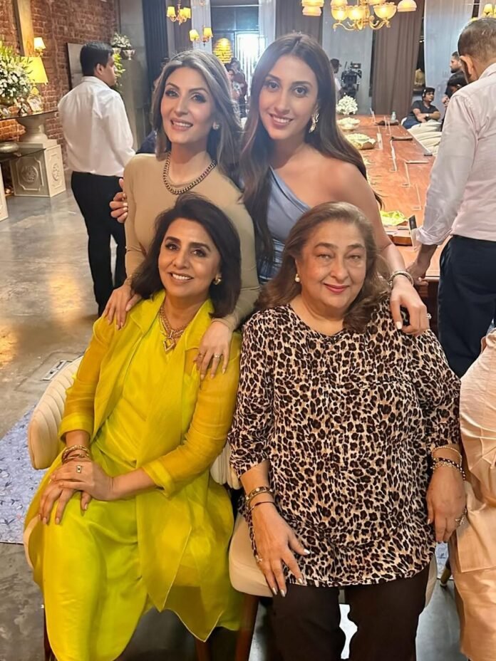 Riddhima Kapoor says ‘Hum saath-saath hain’ as she drops a BTS pic from ‘Dining with the Kapoors’