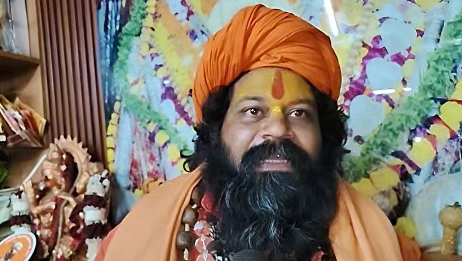 500 years dream fulfilled: Saints, seers welcome hoisting of Dharma Dhwaja by PM Modi