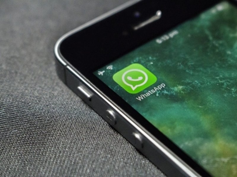 Govt orders WhatsApp, Telegram, other apps to block access without active SIM